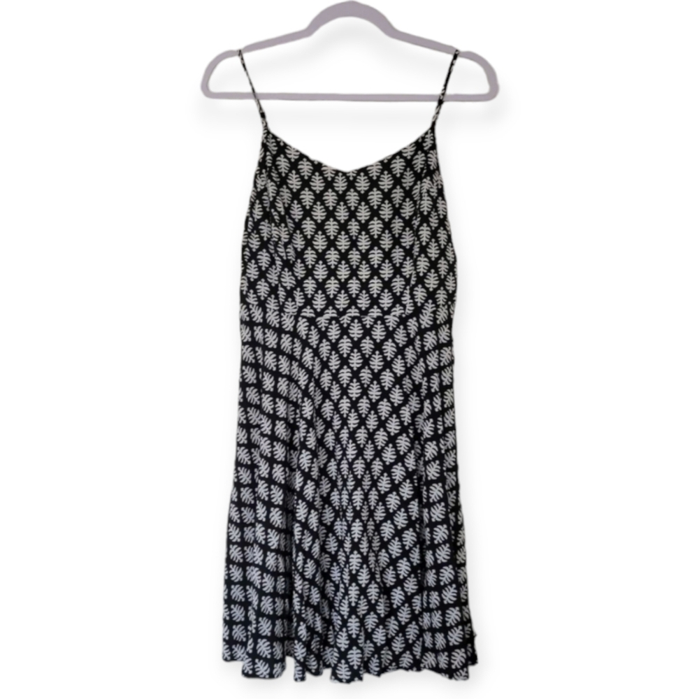 Old Navy Black and White Mini‎ Dress